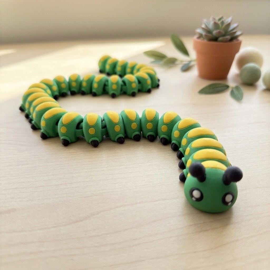 22" Flexi Caterpillar Fidget Toy – Articulated 3D Printed Sensory Desk Toy